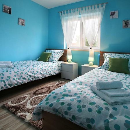 Apartment Valmas Pula Buitenkant foto