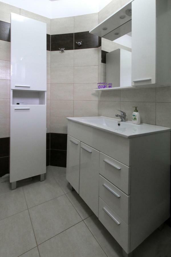 Apartment Valmas Pula Buitenkant foto